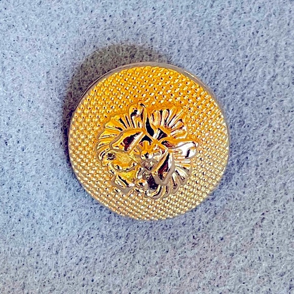 Women’s Double-breasted Wool Coat with Gold-tone Hardware Blue S - Picture 7 of 9